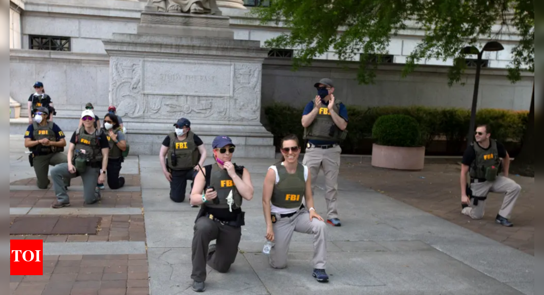 Black lives matter fallout: FBI agents photographed kneeling during 2020 George Floyd protests fired
