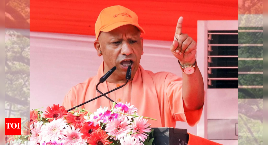 <div>'Miscreants will not be spared': UP CM Yogi Adityanath's warning ahead of Dussehra; videos & social media to track offenders</div>