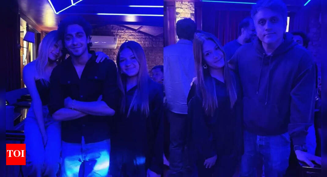 'Saiyaara': Ahaan Panday and Mohit Suri spotted in Shillong; Pics with fans go viral - Check out