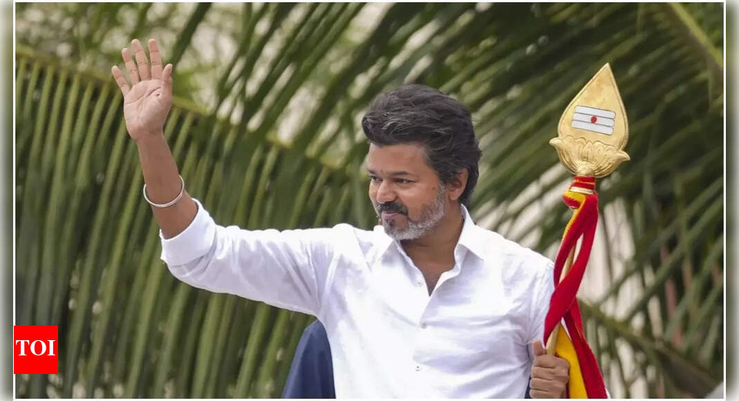 <div>'Voting for DMK is voting for BJP': Vijay accuses parties of having underground dealings at Namakkal rally; vows crackdown on kidney theft</div>