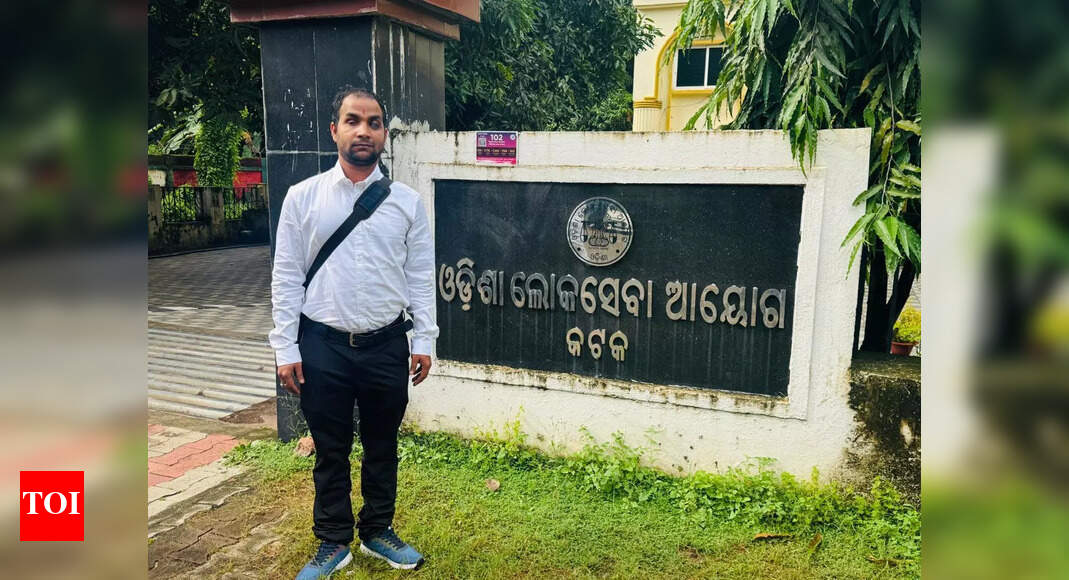 Visually challenged Mahesh Kumar Panda achieves 300th rank in OAS examination