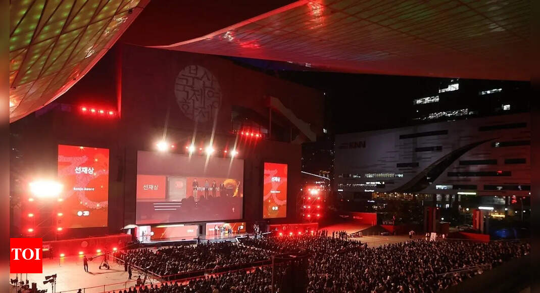 Busan International Film Festival: Zhang Lu's 'Gloaming in Luomu' wins Best Film