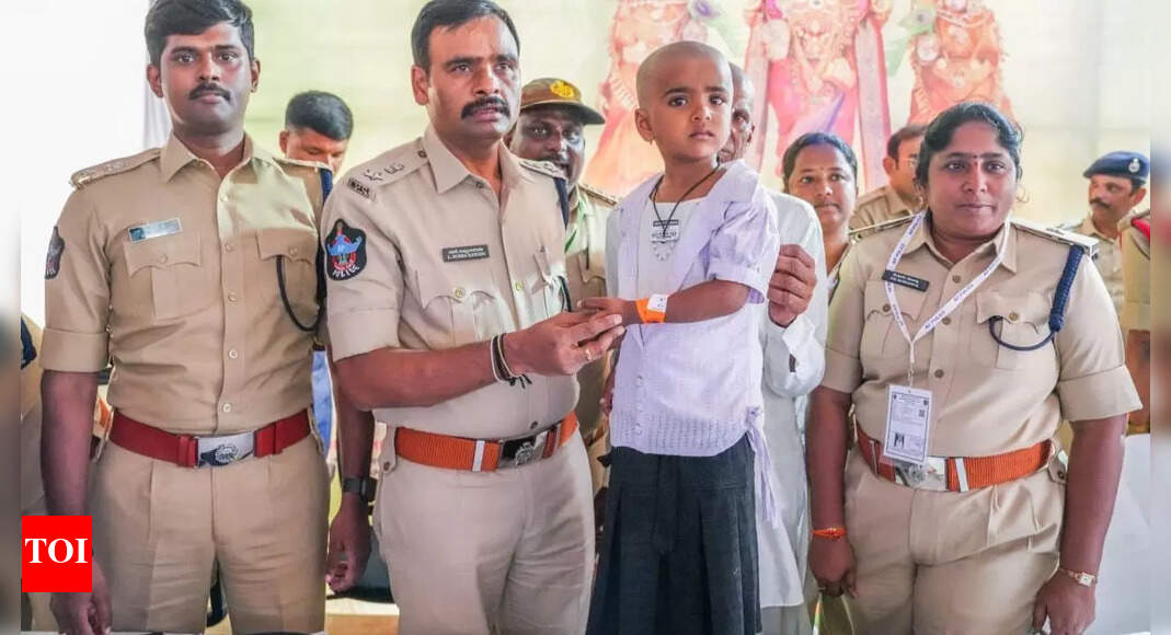 Police geo-tag 22500 elderly persons and children in the first four days of Srivari annual Brahmotsavams