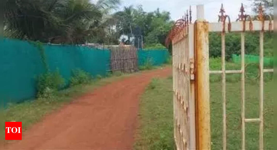 Agonda fishermen protest beach pathway closure