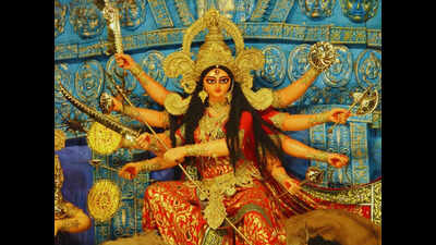 Bengali community readies for Puja with age-old rituals
