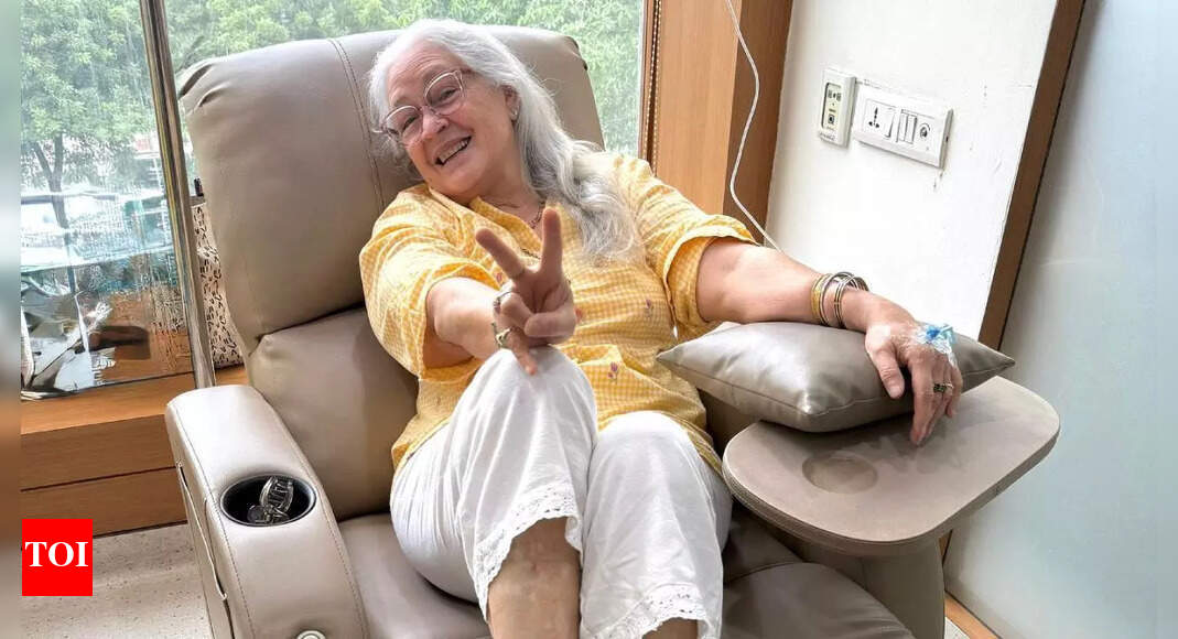 Nafisa Ali Sodhi opens up on battling Stage 4 cancer and disliking chemo: ‘It knocks you down with pain, fever, makes you feel bad’ | Hindi Movie News – The Times of India