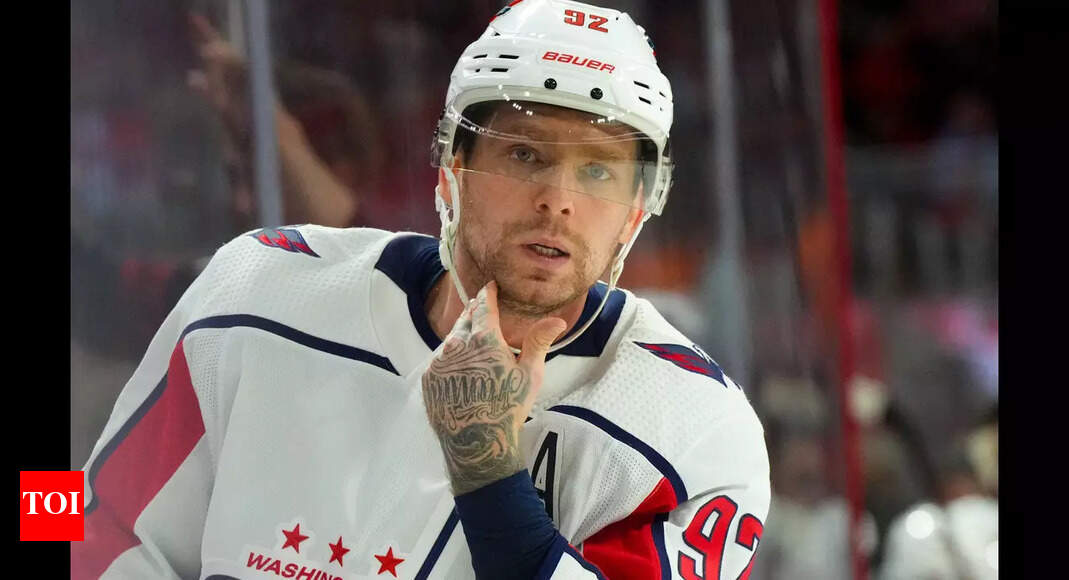 Evgeni Kuznetsov ready for NHL comeback as insider reveals two teams in pursuit