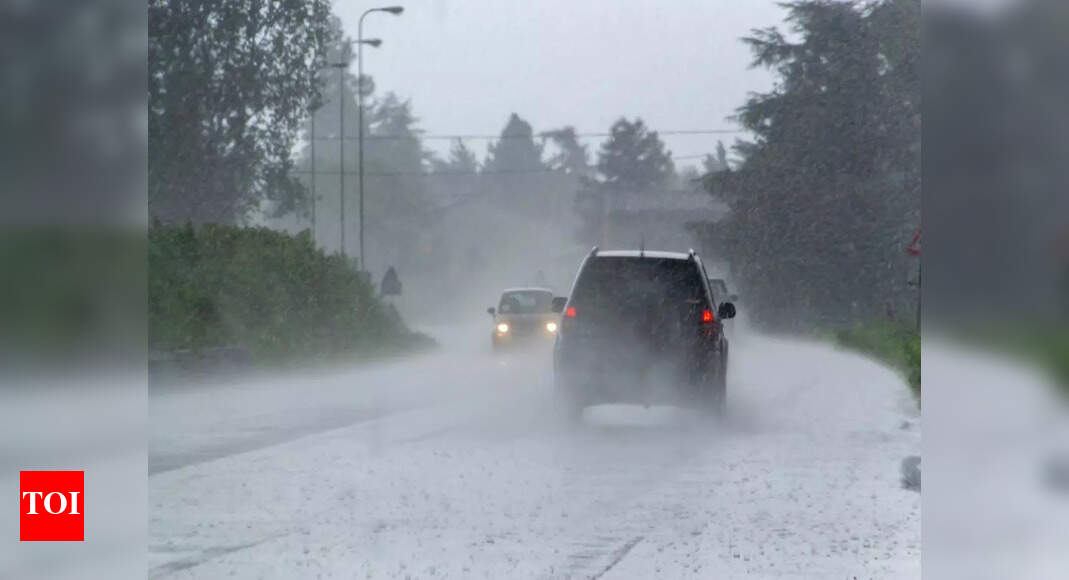 Mumbai braces for more rain after overnight downpour; airlines issue advisory