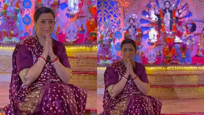 Smriti Irani celebrates Durga Puja on the sets of Kyunki Saas Bhi Kabhi Bahu Thi 2; see video