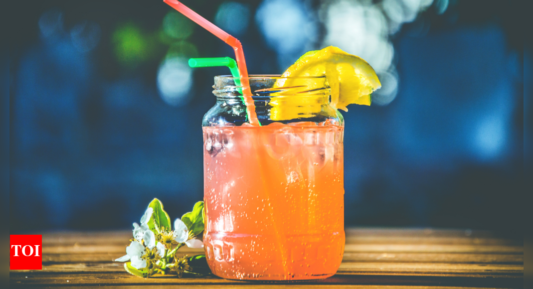 Pomegranate Juice: Daily consumption of THIS juice could help reduce arterial plaque, and protect the heart | – The Times of India