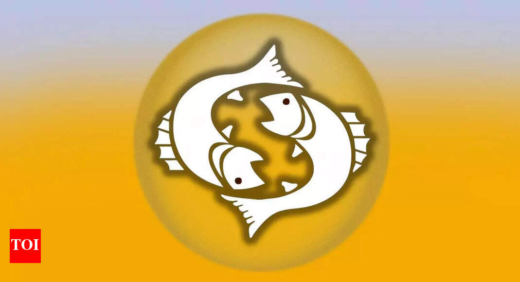 Pisces Shani Horoscope for October 2025: Saturn exposes weak links this month, avoid shortcuts or pay a steep price