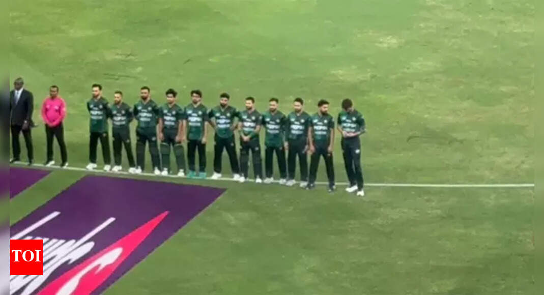 Shaheen Afridi, Haris Rauf 'disrespect' India's national anthem at Asia Cup Final