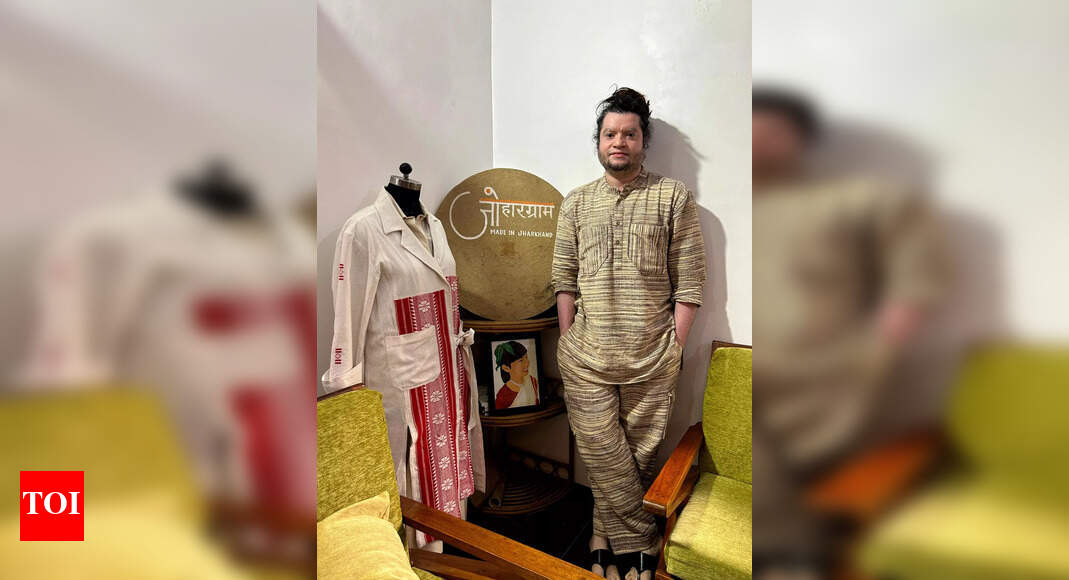 Prime Minister Modi Praises Ashish Satyavrat Sahu's Johargram for Promoting Jharkhand's Tribal Weaving