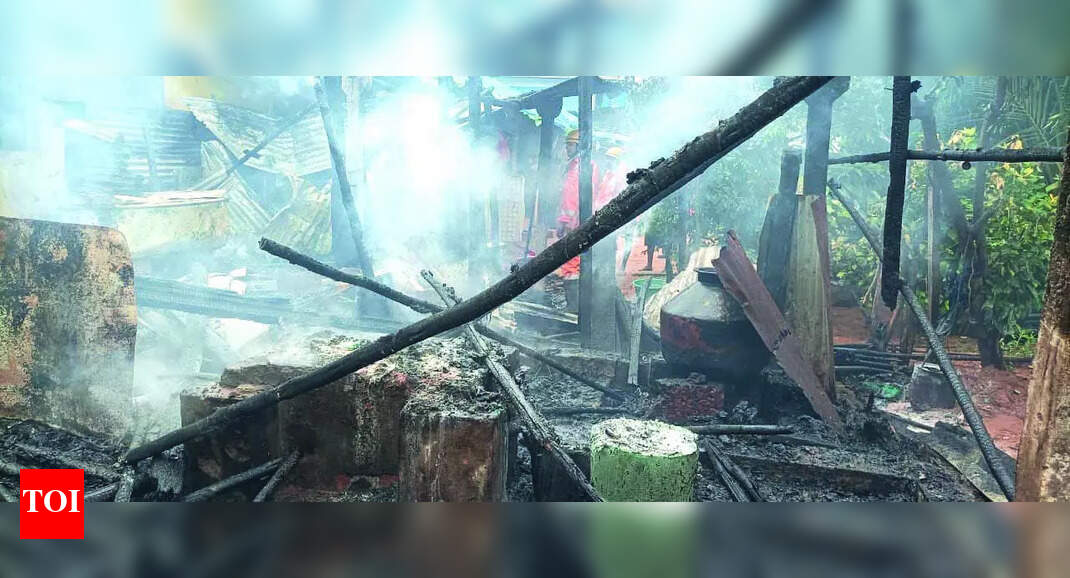 Cylinder blast fire destroys rented rooms at Calangute