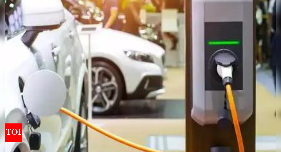 <div>Govt proposes acoustic alert system for EVs, excluding 2- & 3-wheelers, from 2027</div>