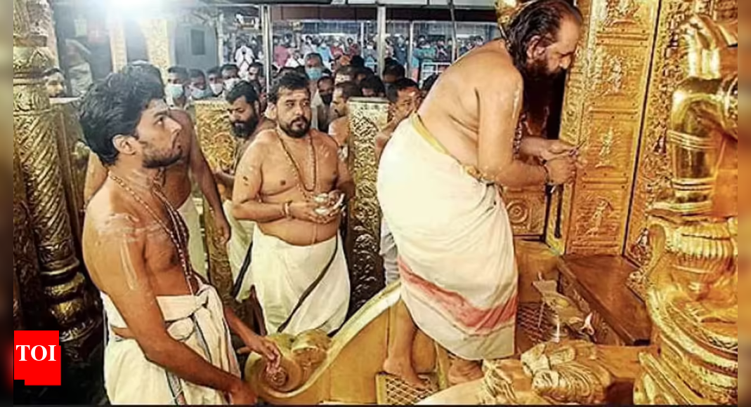 Sabarimala Dwarapalaka 'missing' peedam traced to house of sponsor's relative