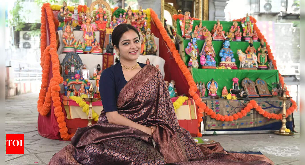 Festive Fiesta: This Navaratri is special because it's my first after getting engaged, says Janani