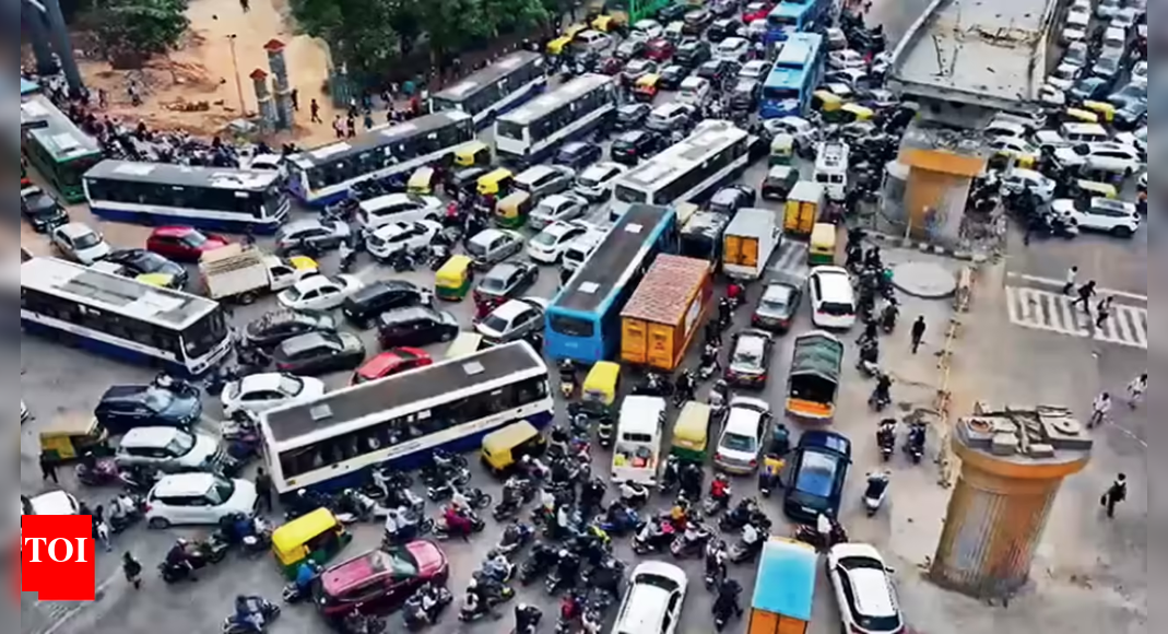 Bengaluru traffic advisory: Festive season congestion, Sarjapur road closure ahead; check alternate routes