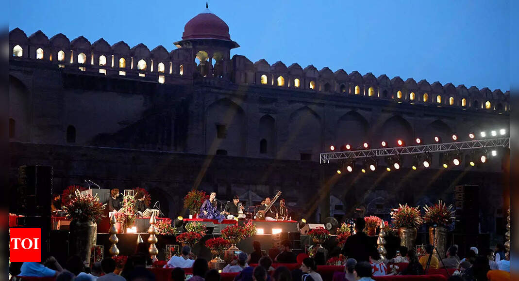 Times Black ICICI Bank Credit Card holders experience an iconic evening at the Red Fort