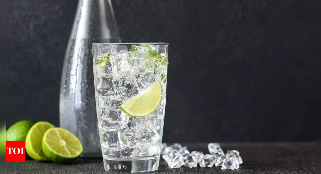 Sparkling Water vs. Soda vs. Seltzer Water: Which carbonated drink is the healthiest