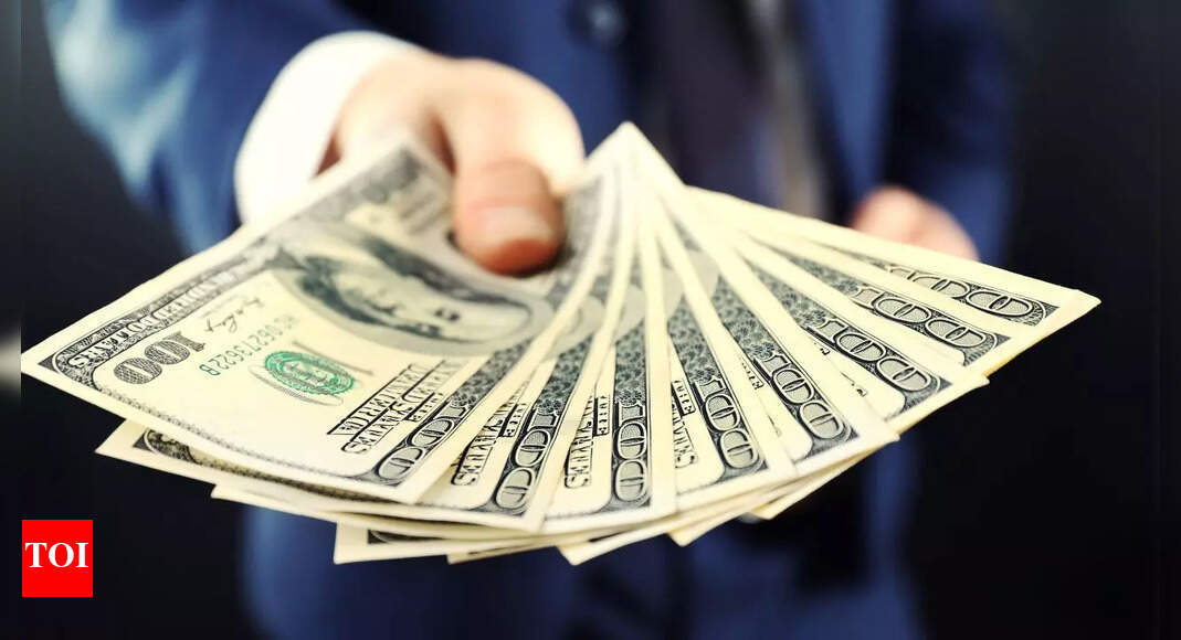 Your money is dirtier than your toilet seat: Germs on cash and health risks explained