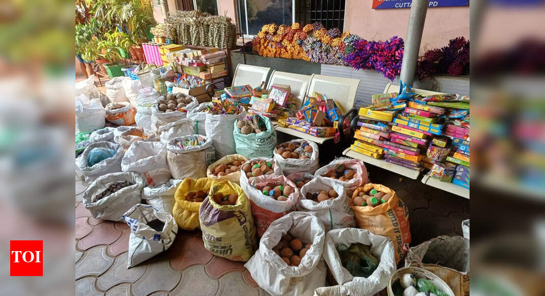 133 arrested, illegal crackers seized