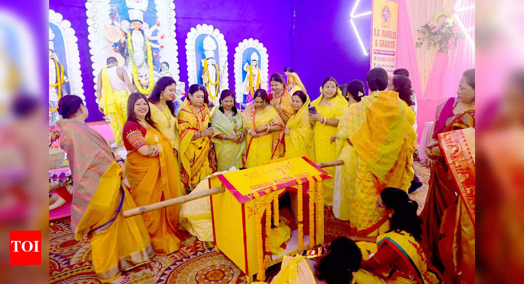 Maha Saptami observed with grandeur in Dhanbad