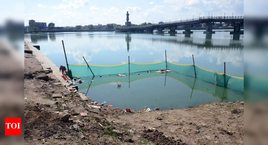RMC readies ghats in city for idol immersions