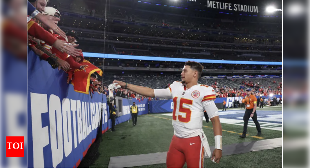 Giants fan apologizes after viral video shows her taking Patrick Mahomes’ headband from birthday boy