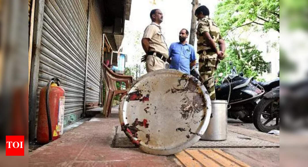 Mumbai: Kandivli catering unit fire toll rises to 4 as business owner dies; police file FIR against 2