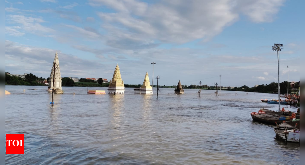Maharashtra: Bhima crosses warning level at Pandharpur, Solapur-Vijaypur remains shut at Hattur