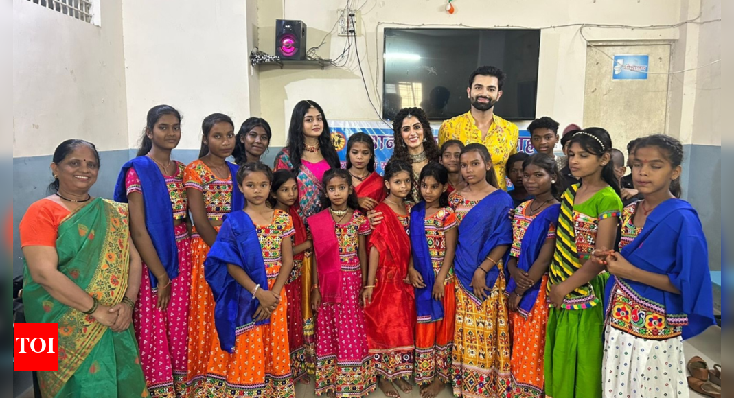 Cast of Prathaon Ki Odhe Chunri: Beendani celebrate Navratri with underprivileged girls and local women of Bhopal