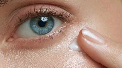 Causes of eye floaters explained: 4 conditions that can affect your sight