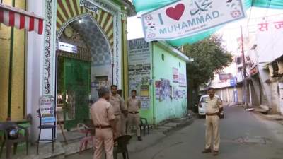 Police Lathicharge Protesters After Violence Breaks Out In Bareilly During ‘I Love Muhammad’ March