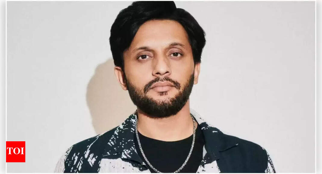 Zeeshan Ayyub reveals how Bollywood wastes big on useless perks: 'Every vanity van in Mumbai is on our set'