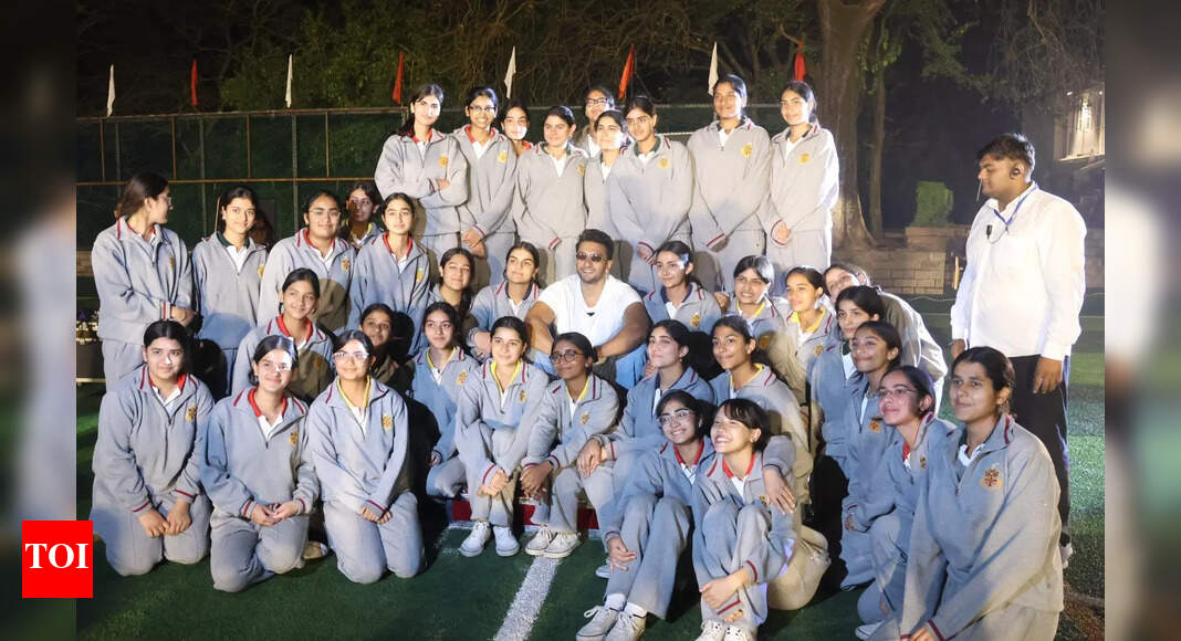 Ranveer Singh delights students of Sanawar school