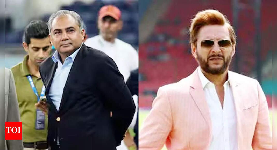 Shahid Afridi calls on Mohsin Naqvi to step down, says he admits to having little cricket knowledge