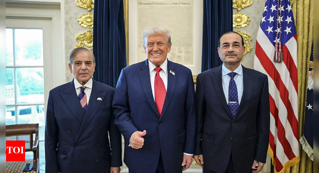 Pumped and dumped Pakistan back in US favor; Trump says he loved Pak general thanking him for saving millions of lives