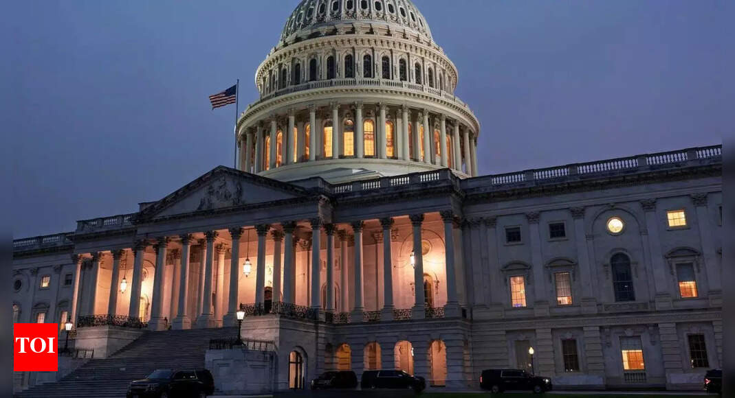 Shutdown showdown: Federal agencies send emails blaming Democrats