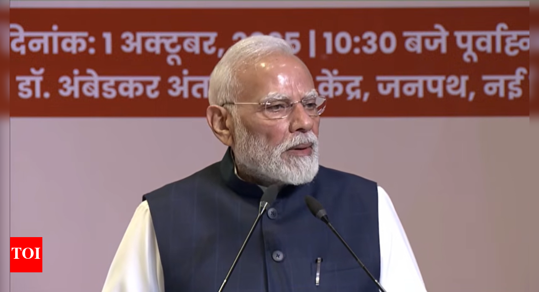 <div>'Example of sacrifice, selfless service': PM Modi hails RSS' 100-year journey; releases postage stamp</div>
