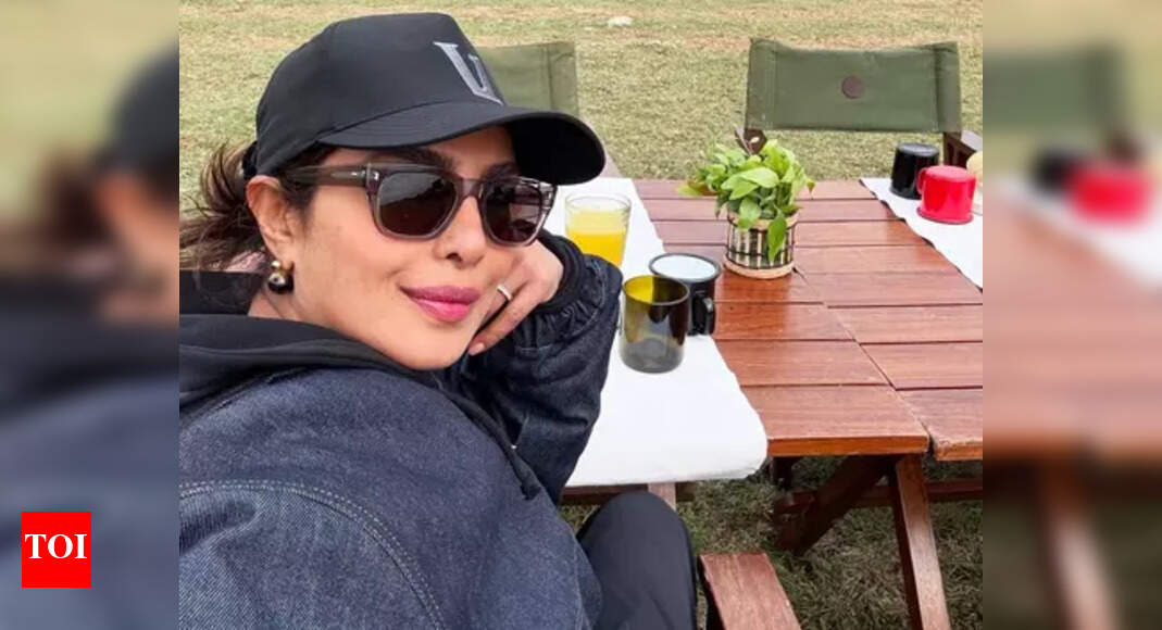 Priyanka Chopra’s morning treat, Breakfast diaries with “Thepla”, Aamir Khan & Rani Mukerji join in