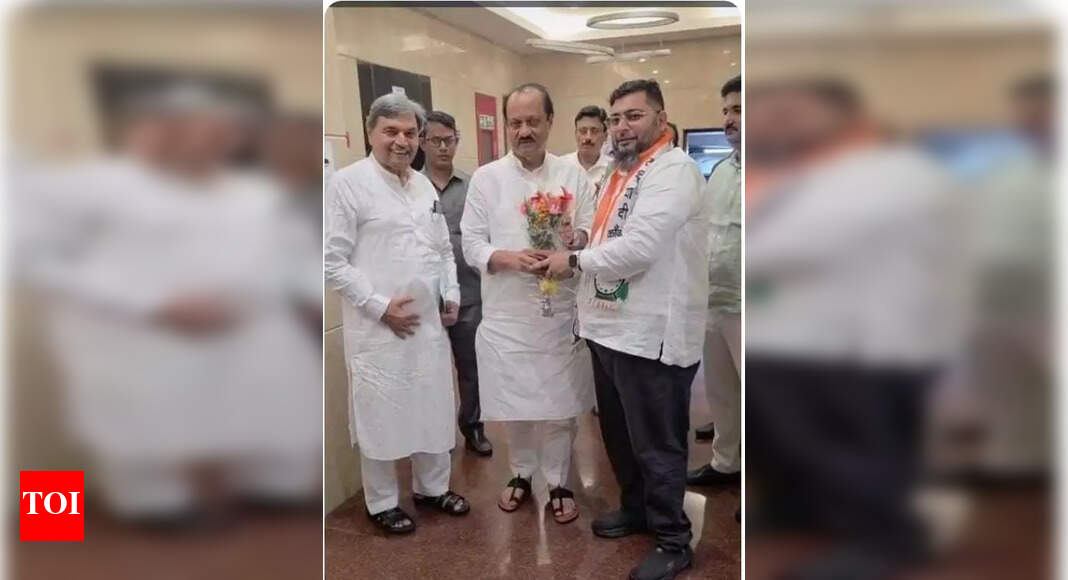 Senior Congress leader Haji Mudassar Patel joins NCP