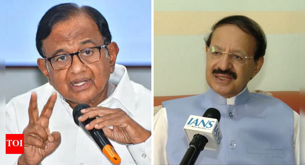 <div>'He should've resigned': Congress' Raashid Alvi taunts Chidambaram; questions timing of his 26/11 remarks</div>