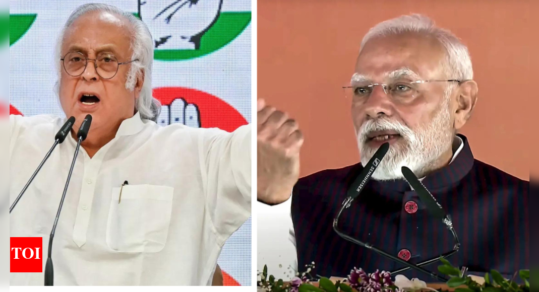 <div>'Moral cowardice': Congress attacks PM Modi for backing Trump's Gaza plan; raises 4 'disturbing' questions</div>
