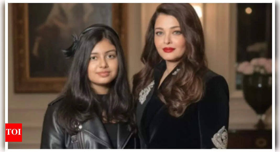Aaradhya joins Aishwarya backstage in Paris – WATCH