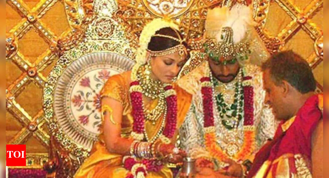 <div>Inside Abhishek Bachchan and Aishwarya Rai's wedding</div>