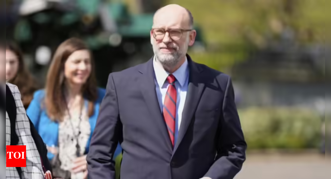 <div>'Left's agenda': White House to cancel $8 bn climate fund; 15 states to take hit</div>