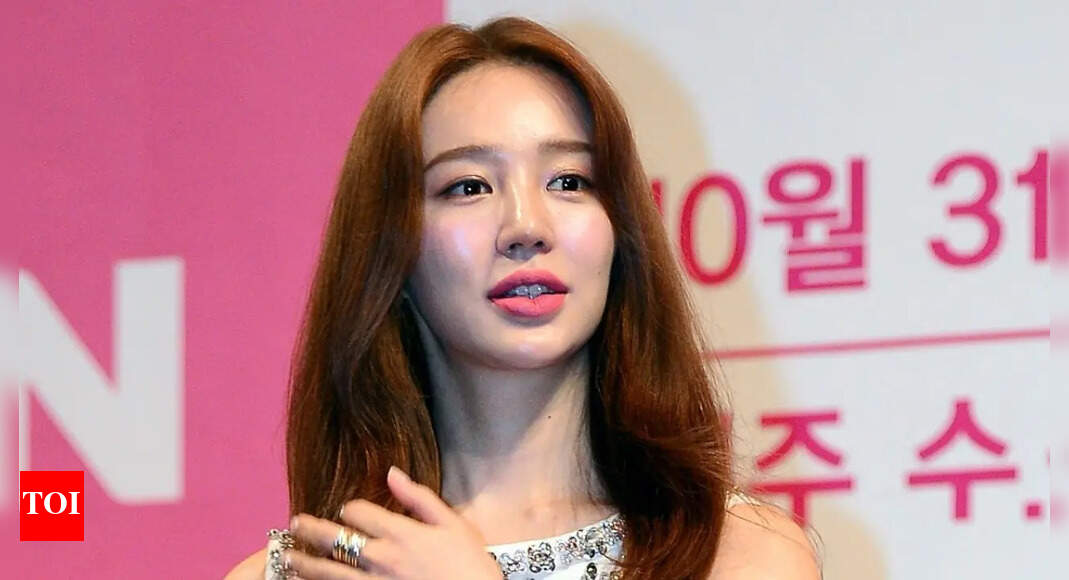 'Handsome Guys': Yoon Eun-hye makes playful splash on show; recalls long-running Kim Jong-kook link