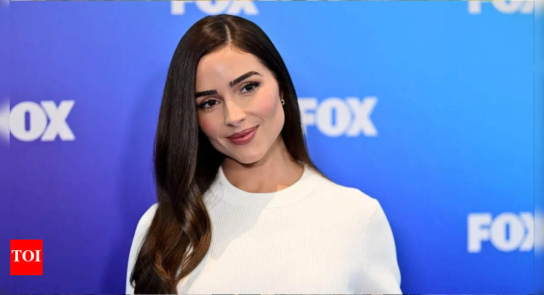 NFL star Christian McCaffrey’s wife Olivia Culpo surprises fans with a heartwarming toast to sister Aurora’s engagement in stunning Paris moment