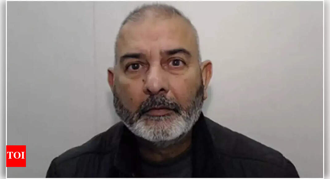 <div>UK horror: British Pakistani jailed 35 years for assaulting minor girls; victims had 'deeply troubled home lives'</div> <div>UK horror: British Pakistani jailed 35 years for assaulting minor girls; victims had 'deeply troubled home lives'</div>